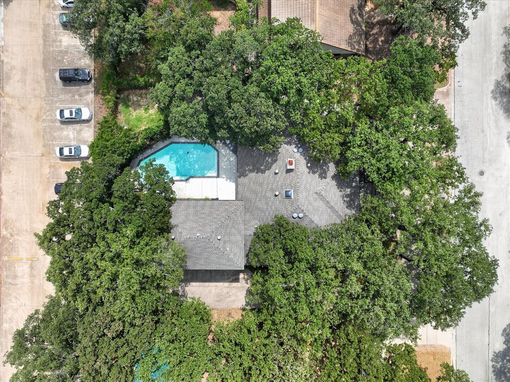 2201 Adams Drive, Arlington, TX 76011 — photo 4