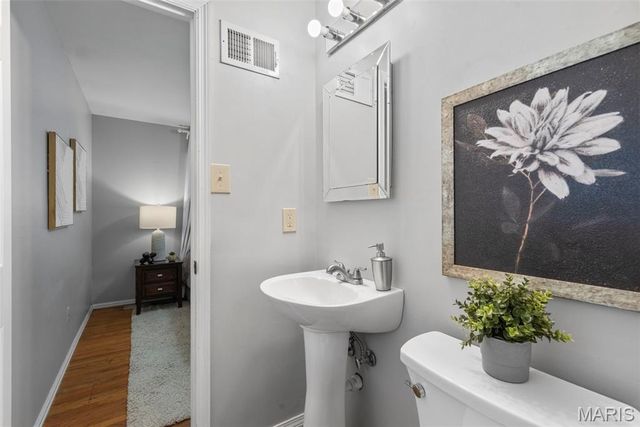 2361 Wesbriar Court, Maryland Heights, MO 63043