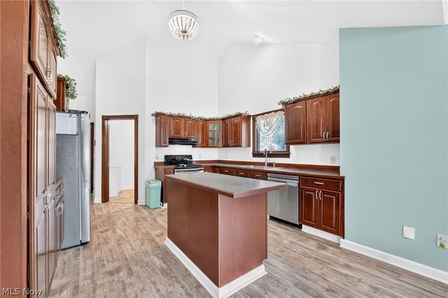 3948 Johnson Road, Norton, OH 44203