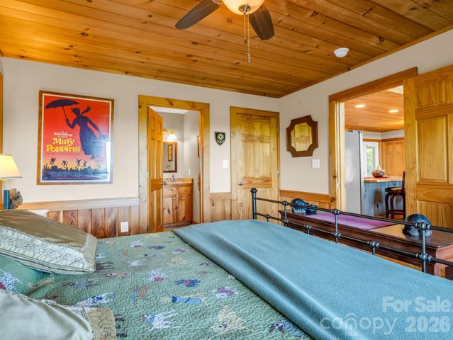 603 Pace Mountain Road, Saluda, NC 28773