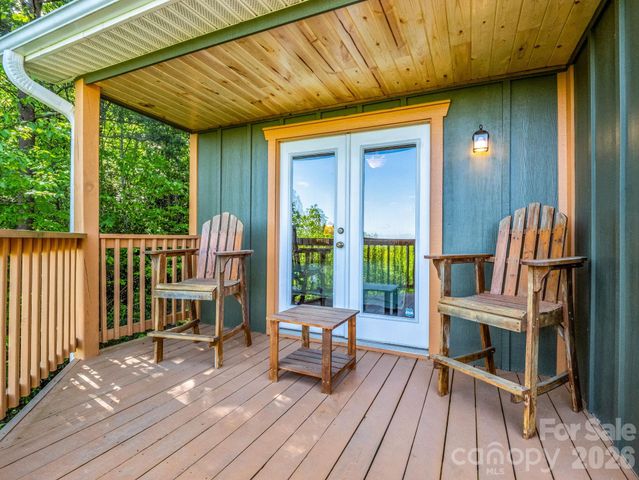 603 Pace Mountain Road, Saluda, NC 28773