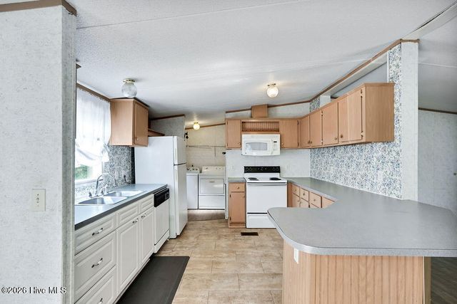 1540 Bluff Drive NE, Leland, NC 28451