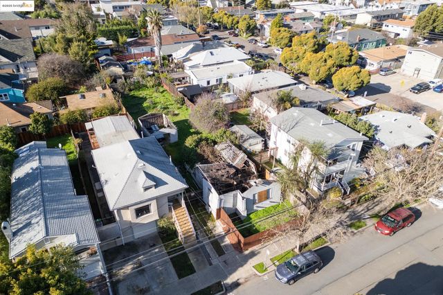 3032 Mabel St, Berkeley, CA 94702