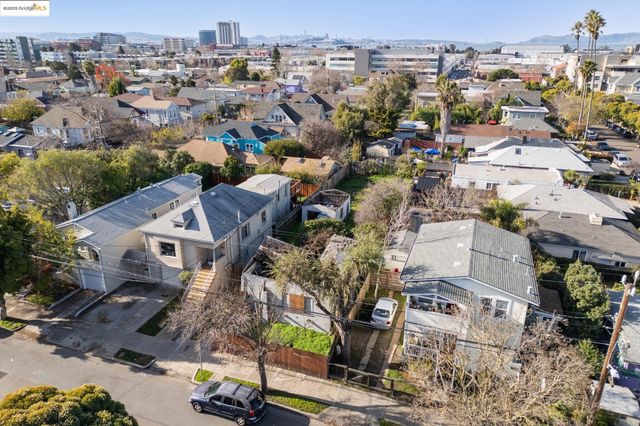 3032 Mabel St, Berkeley, CA 94702