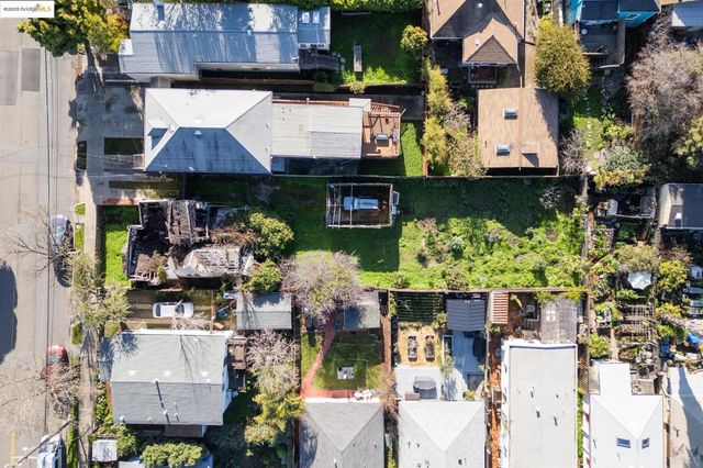 3032 Mabel St, Berkeley, CA 94702