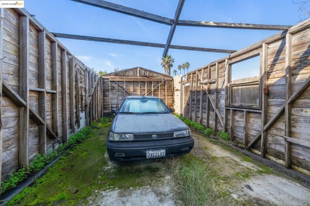 3032 Mabel St, Berkeley, CA 94702