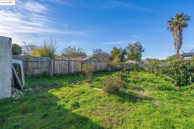 3032 Mabel St, Berkeley, CA 94702