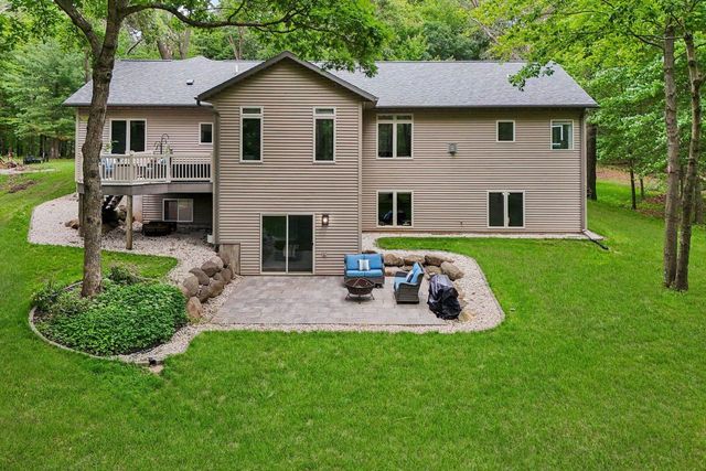 E10085 W Buck Bay, Reedsburg, WI 53959