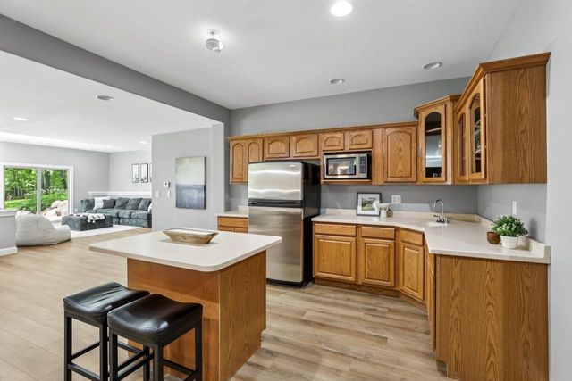 E10085 W Buck Bay, Reedsburg, WI 53959