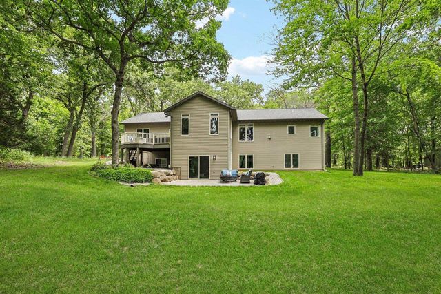 E10085 W Buck Bay, Reedsburg, WI 53959