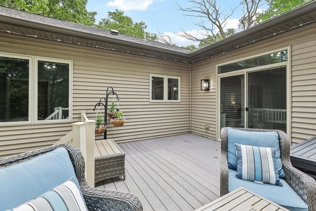 E10085 W Buck Bay, Reedsburg, WI 53959