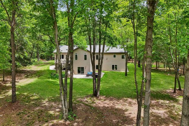 E10085 W Buck Bay, Reedsburg, WI 53959