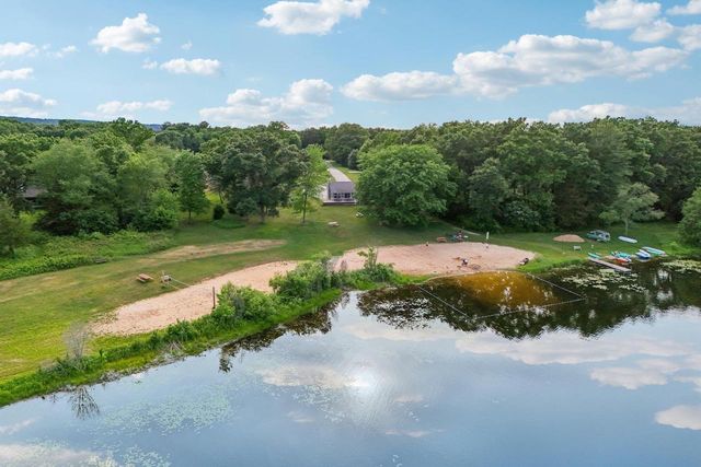 E10085 W Buck Bay, Reedsburg, WI 53959