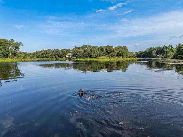 E10085 W Buck Bay, Reedsburg, WI 53959