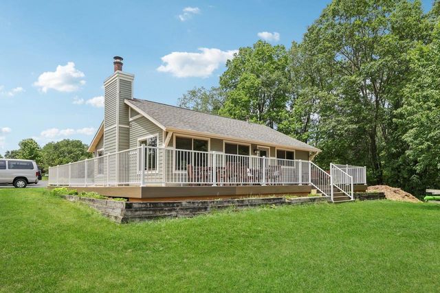 E10085 W Buck Bay, Reedsburg, WI 53959