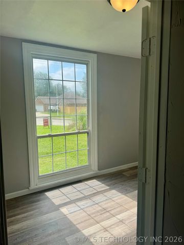 1211 S 9th Street, Mcalester, OK 74501