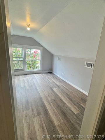 1211 S 9th Street, Mcalester, OK 74501