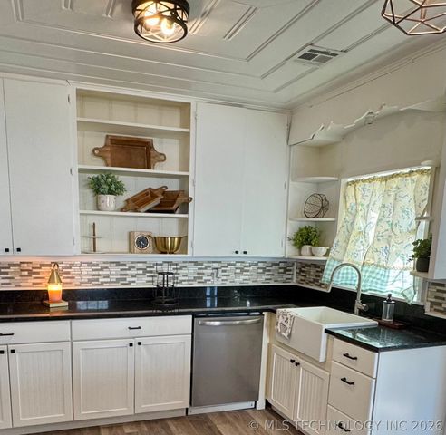 1211 S 9th Street, Mcalester, OK 74501