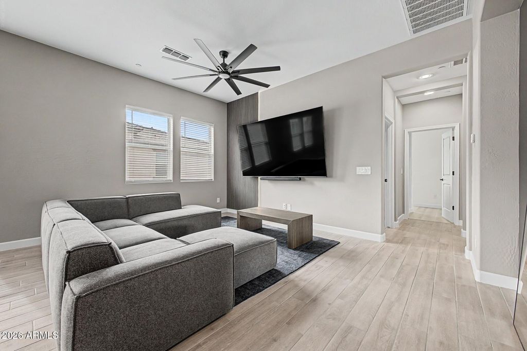 14870 W ENCANTO Boulevard 2072, Goodyear, AZ 85395