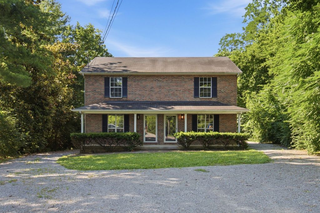 379 Wales Drive Unit A&B, Nashville, TN 37211