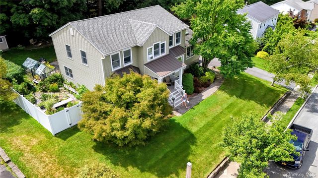 38 Kenilworth Lane, Warwick, NY 10990