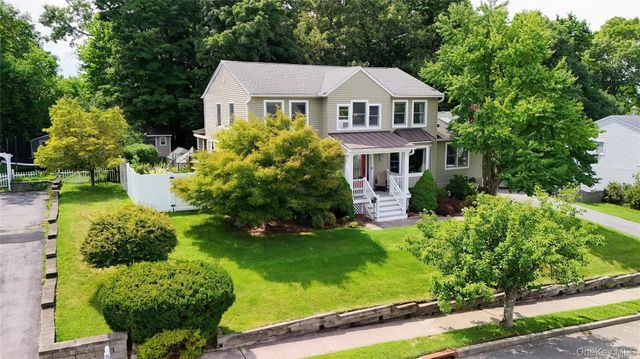 38 Kenilworth Lane, Warwick, NY 10990