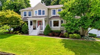 38 Kenilworth Lane, Warwick, NY 10990