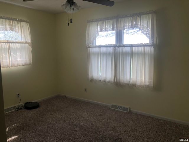 5306 S 2ND Street, Springfield, IL 62703