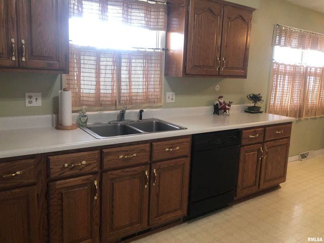 5306 S 2ND Street, Springfield, IL 62703