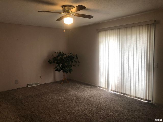 5306 S 2ND Street, Springfield, IL 62703