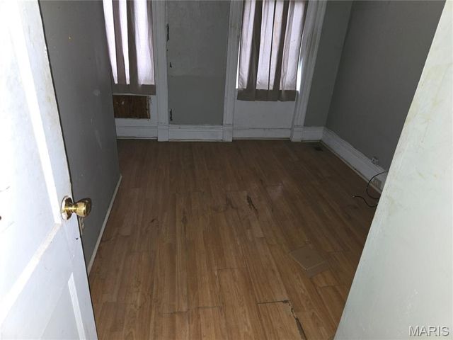 3510 N 21st Street, St Louis, MO 63107