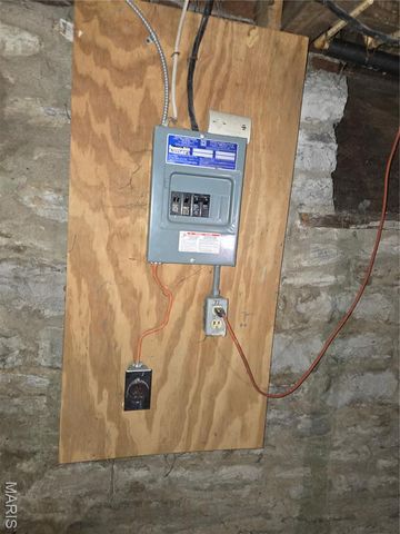 3510 N 21st Street, St Louis, MO 63107