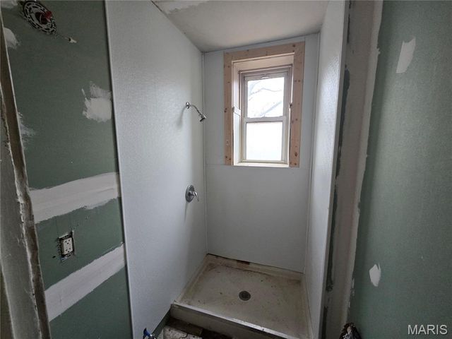 3510 N 21st Street, St Louis, MO 63107