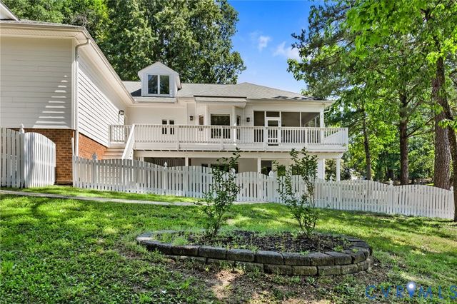 433 Elm Creek Dr, Manakin Sabot, VA 23103