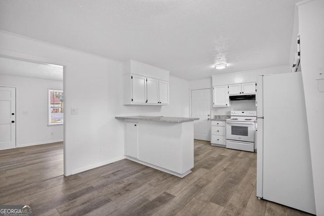 2717 Shelley Lane, Ellenwood, GA 30294