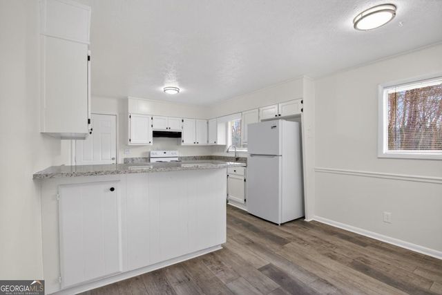 2717 Shelley Lane, Ellenwood, GA 30294