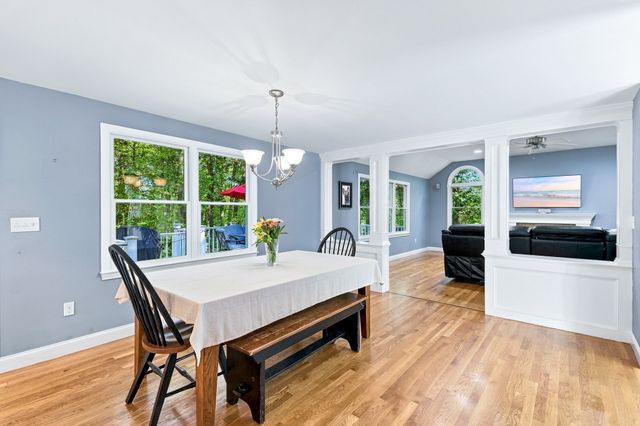 41 Amble Rd, Chelmsford, MA 01824
