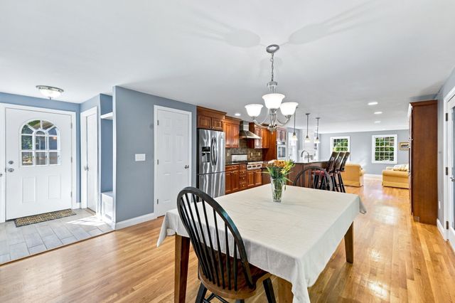 41 Amble Rd, Chelmsford, MA 01824