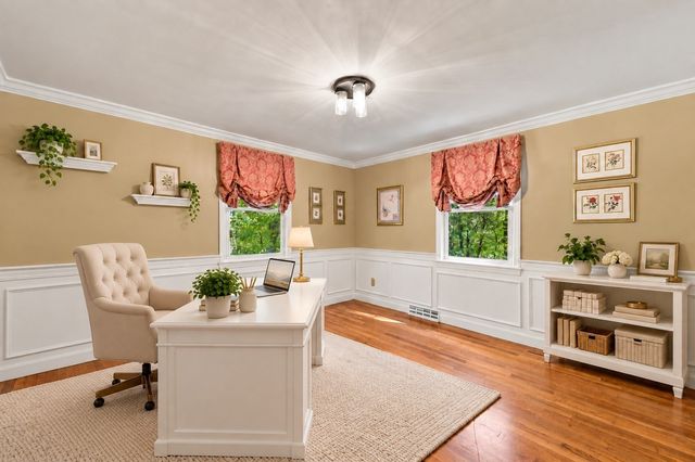 41 Amble Rd, Chelmsford, MA 01824