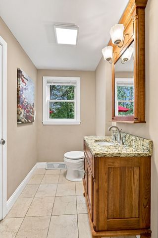 41 Amble Rd, Chelmsford, MA 01824