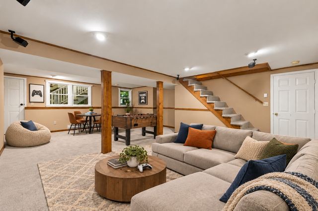 41 Amble Rd, Chelmsford, MA 01824