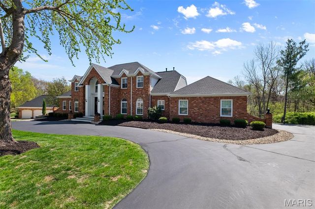 1406 Wildhorse Parkway Drive, Wildwood, MO 63005