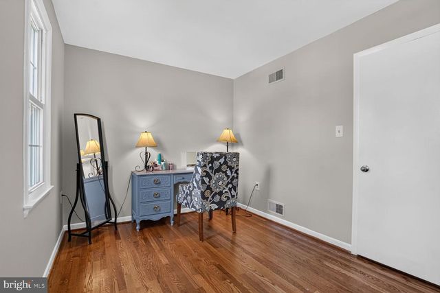 5811 OTTAWA RD, Centreville, VA 20120
