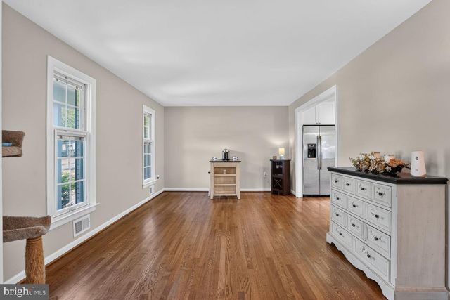 5811 OTTAWA RD, Centreville, VA 20120