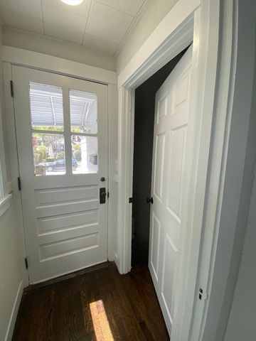 19 Healy Rd, Worcester, MA 01603
