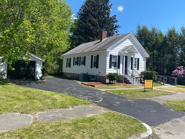 19 Healy Rd, Worcester, MA 01603