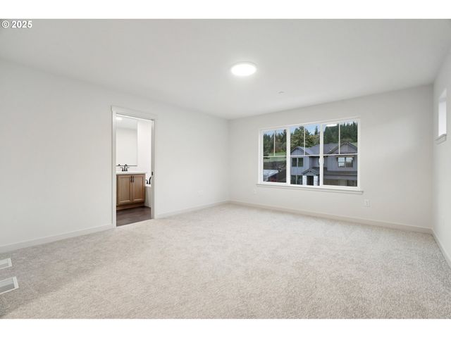 142 W 20TH Way, La Center, WA 98629