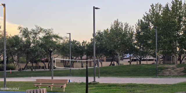 707 W Calle Capotasto, Sahuarita, AZ 85629