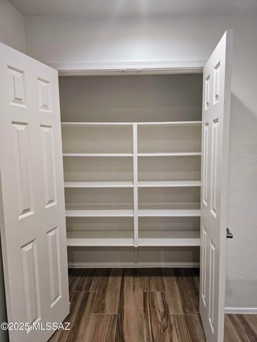 707 W Calle Capotasto, Sahuarita, AZ 85629