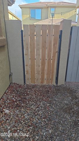 707 W Calle Capotasto, Sahuarita, AZ 85629